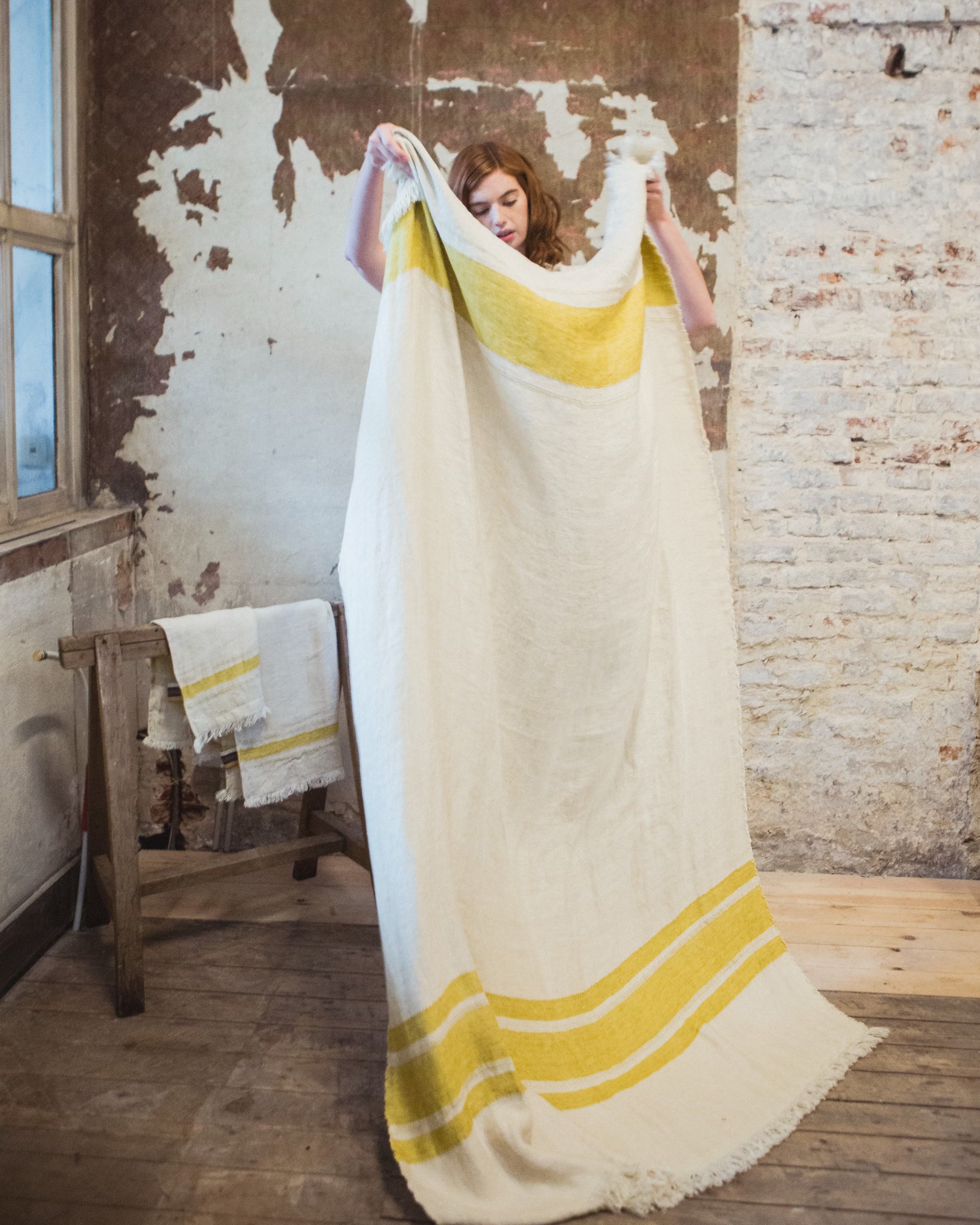 Mustard stripe Pledd - 110x180 cm