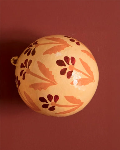 Julekule Håndmalt - Oker Blomstermotiv