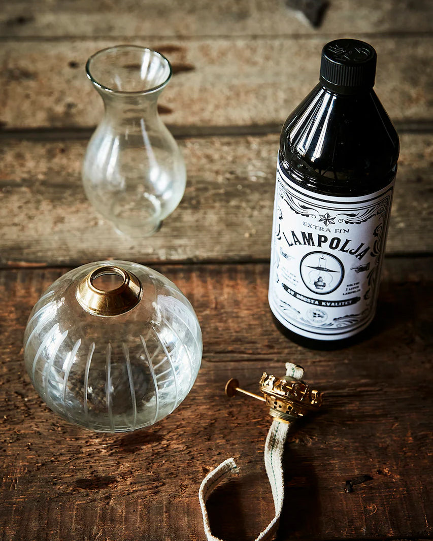 Lampeolje 1 Liter + Trakt