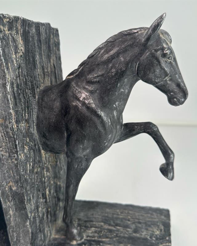 Bokstøtte Hest