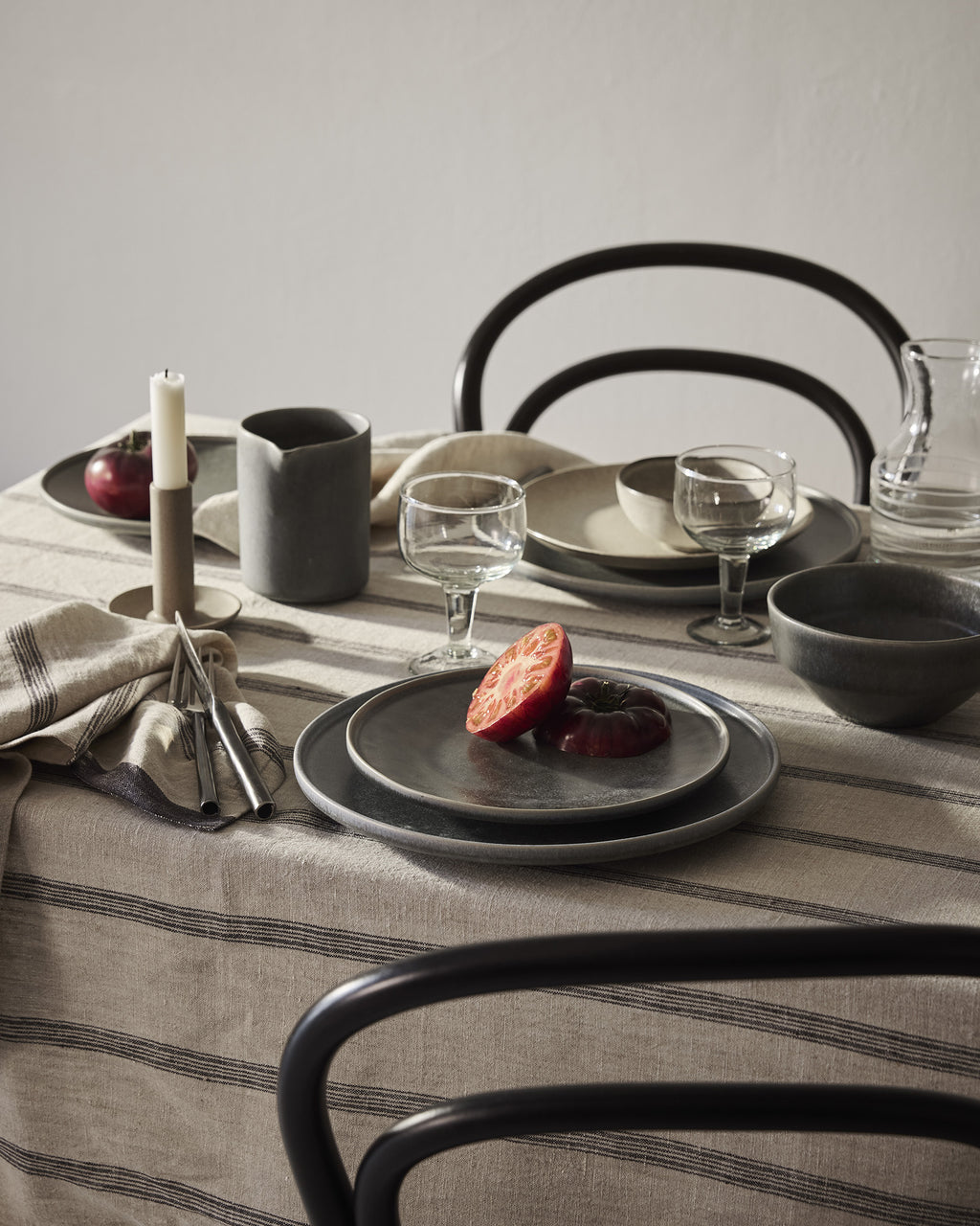 Thea Linduk 145 x 270 cm