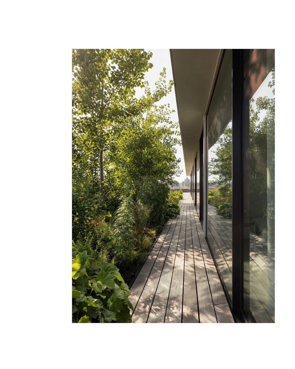 Nytt Rom Magasin - The More Is Less Issue