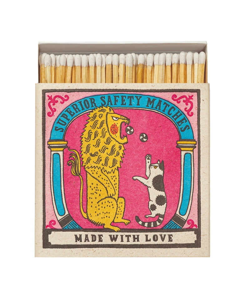 Big Cat, Little Cat - Fyrstikker