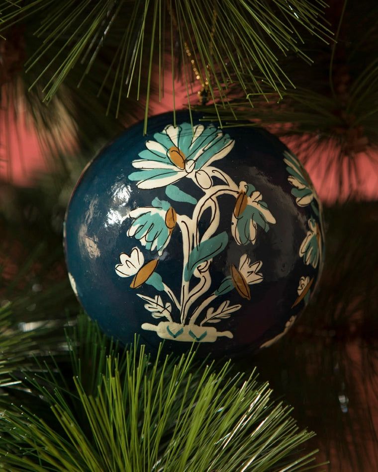 Julekule Håndmalt - Mørkblå/Blomster