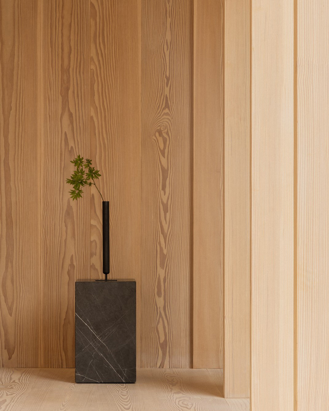 Stance Vase H40