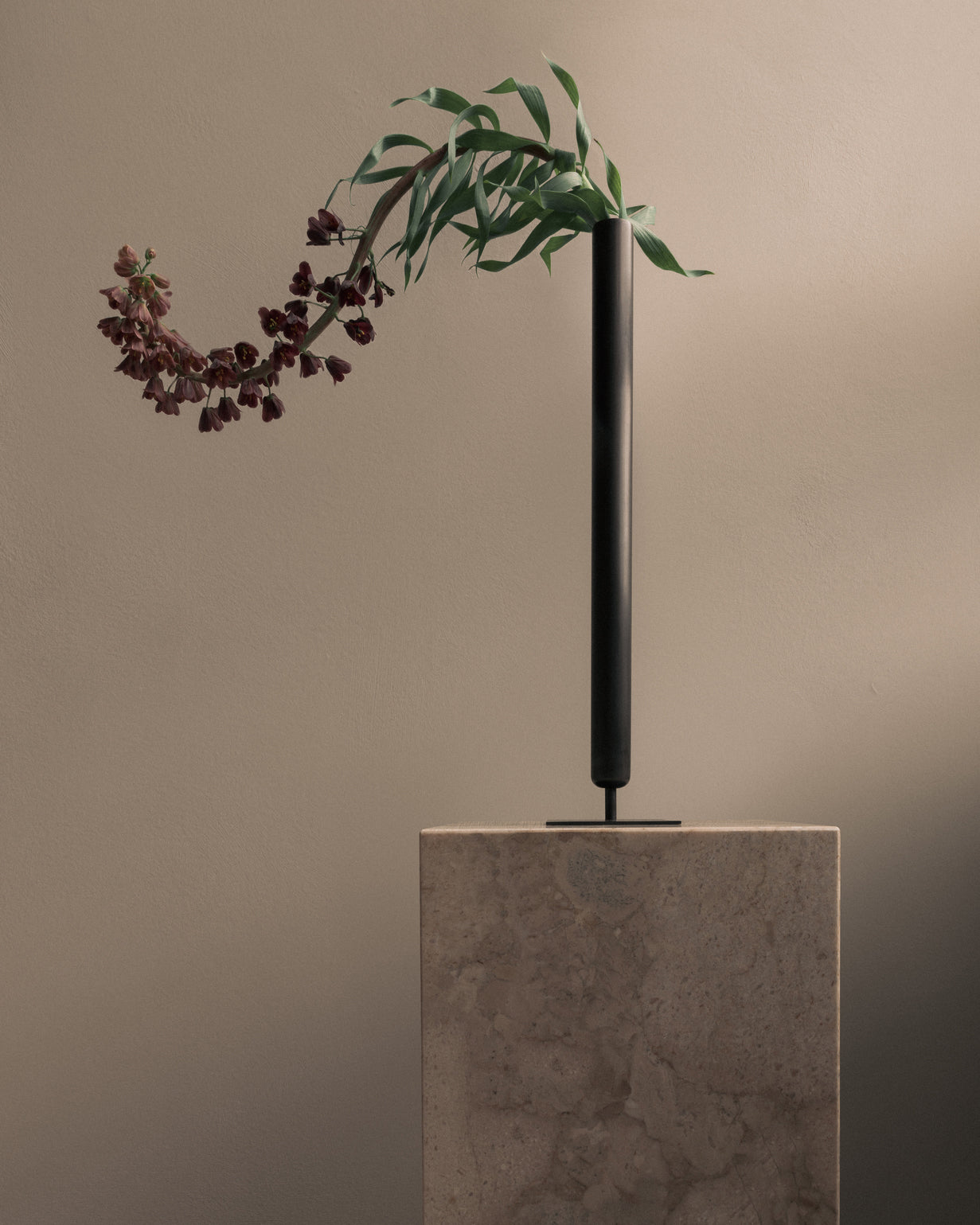 Stance Vase H50