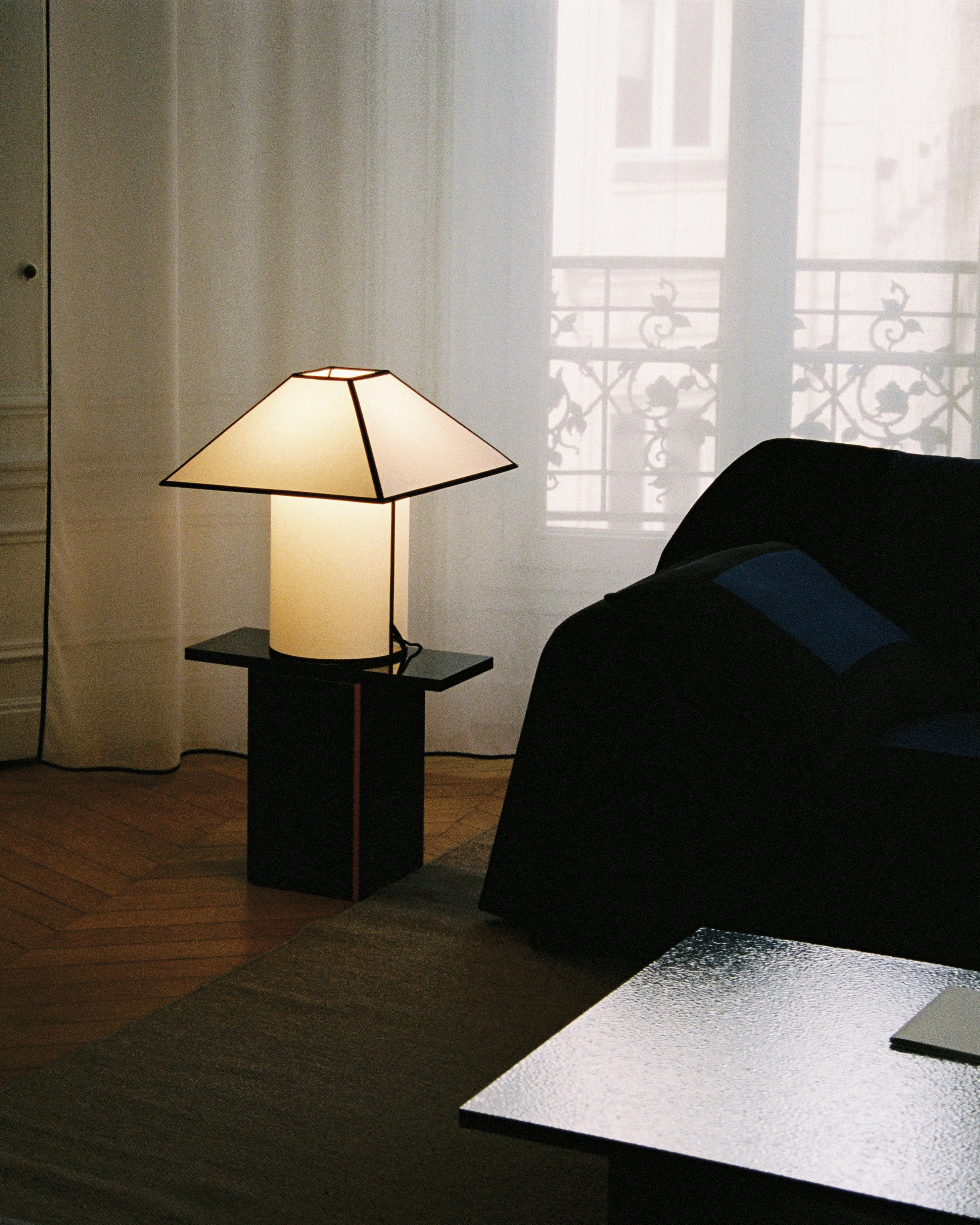 Ava Pyramid Bordlampe 450