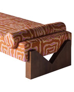 V Daybed Beaten Track Peach