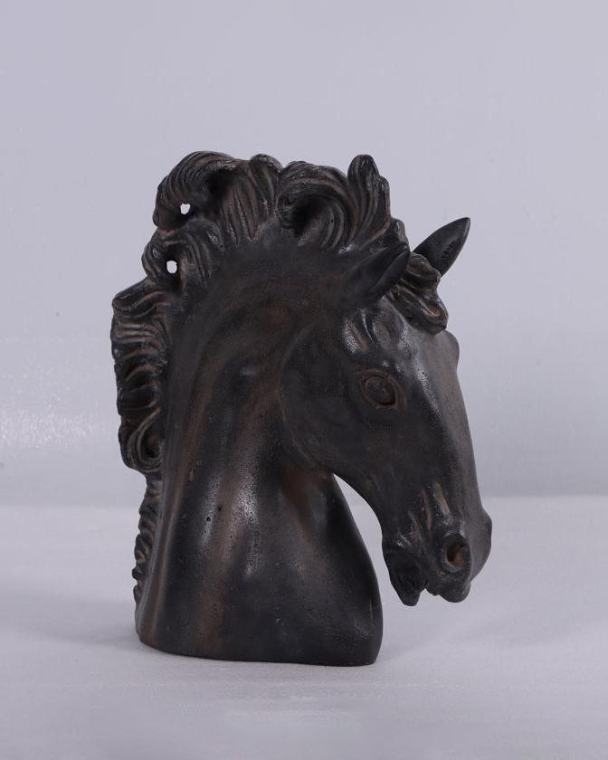 Statue Hestehode Sort