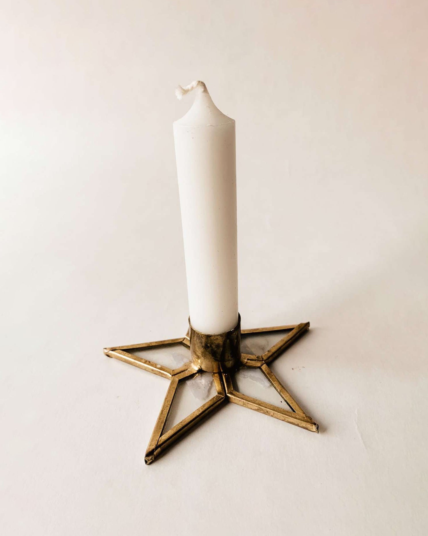 Lysestake Stjerne - Messing/Hvit