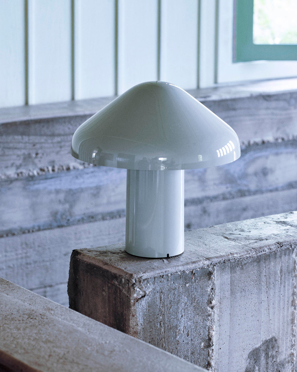 Pao Bordlampe Oppladbar