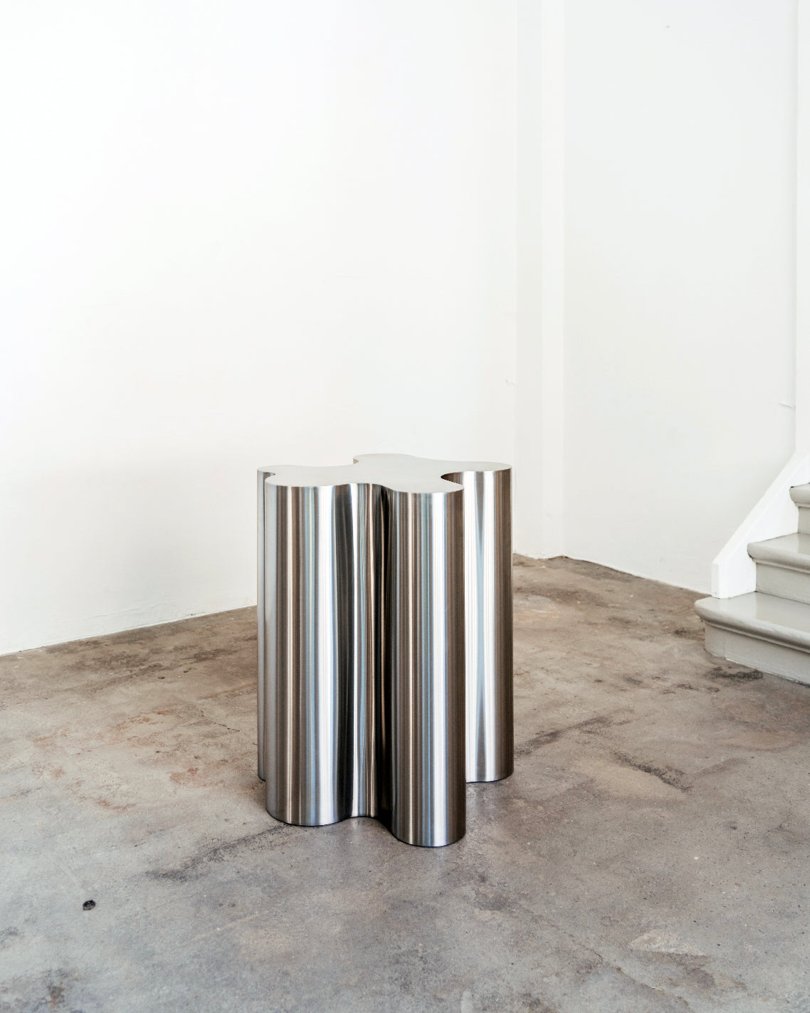 Silver Root Tall Sidebord
