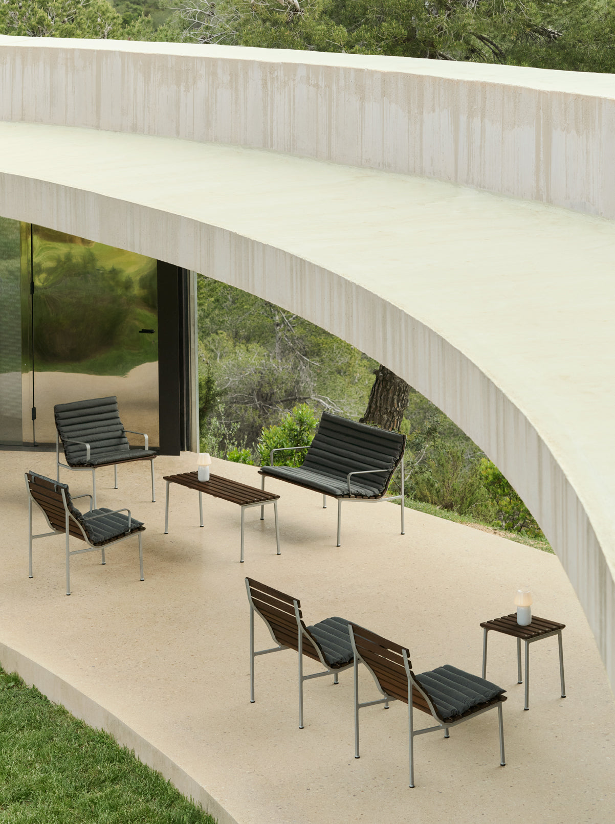 Traverse Lounge Armchair