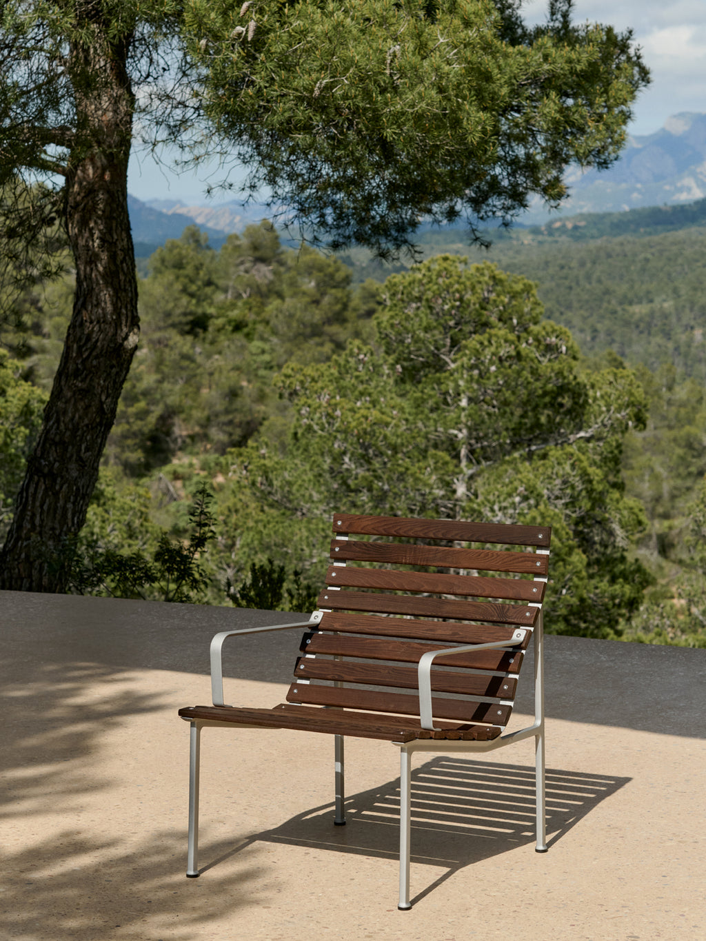 Traverse Lounge Armchair