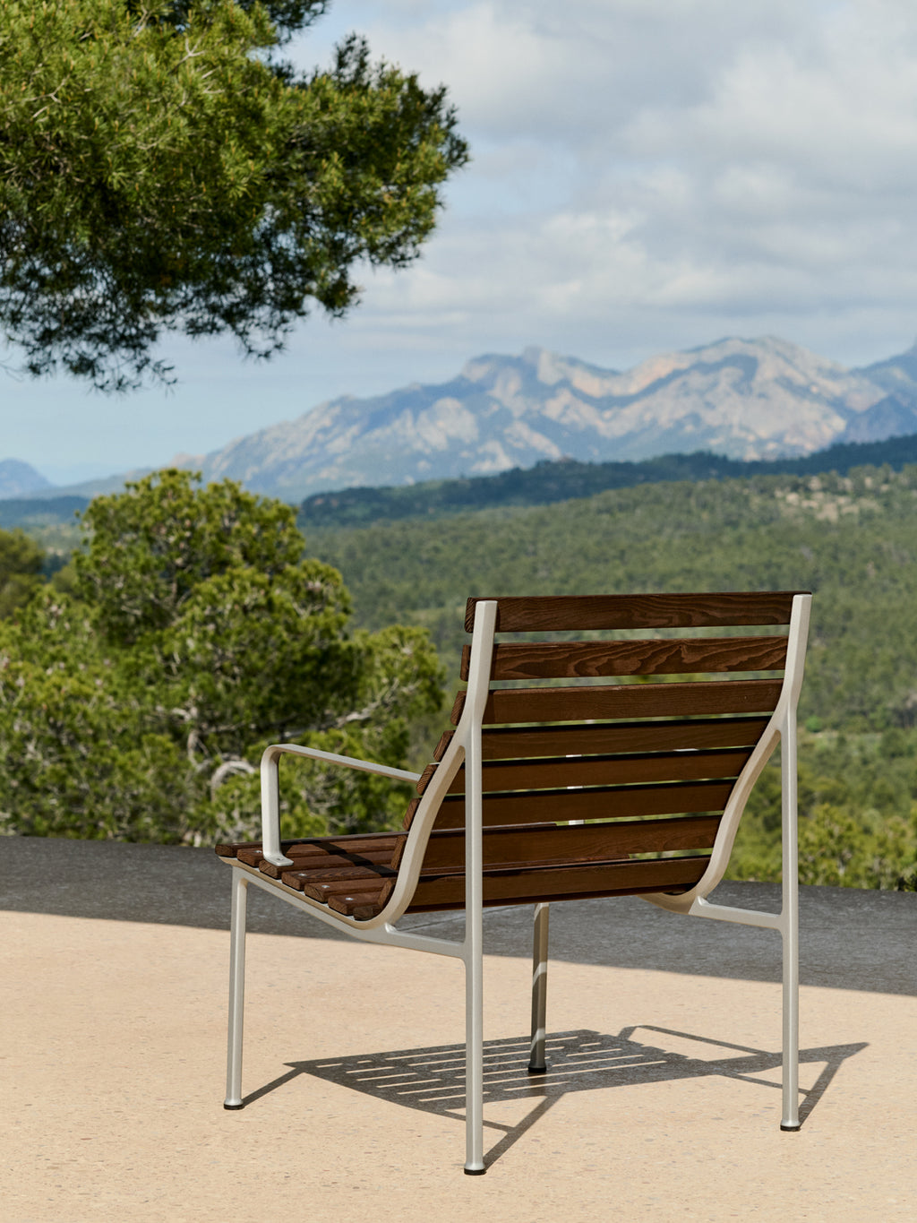 Traverse Lounge Armchair