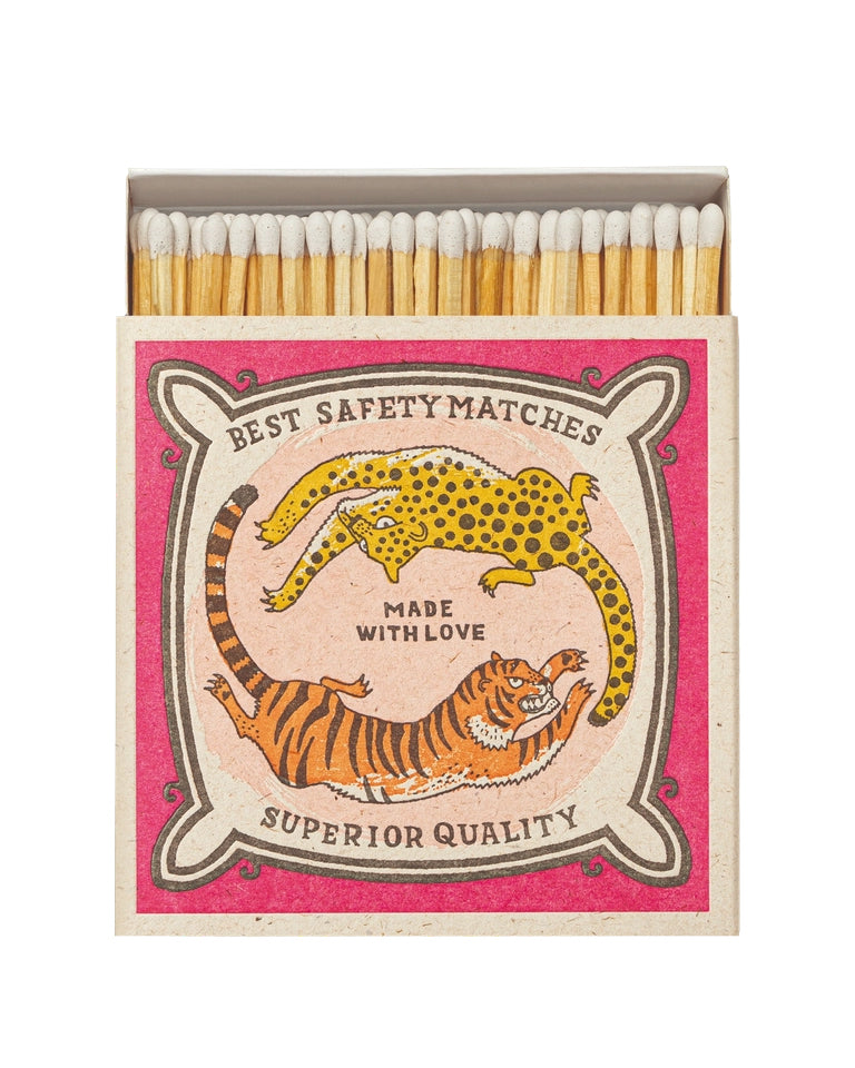 Chasing Big Cats - Fyrstikker