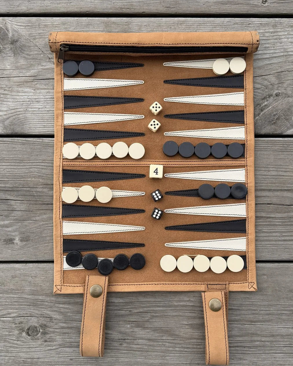 Backgammon semsket skinn