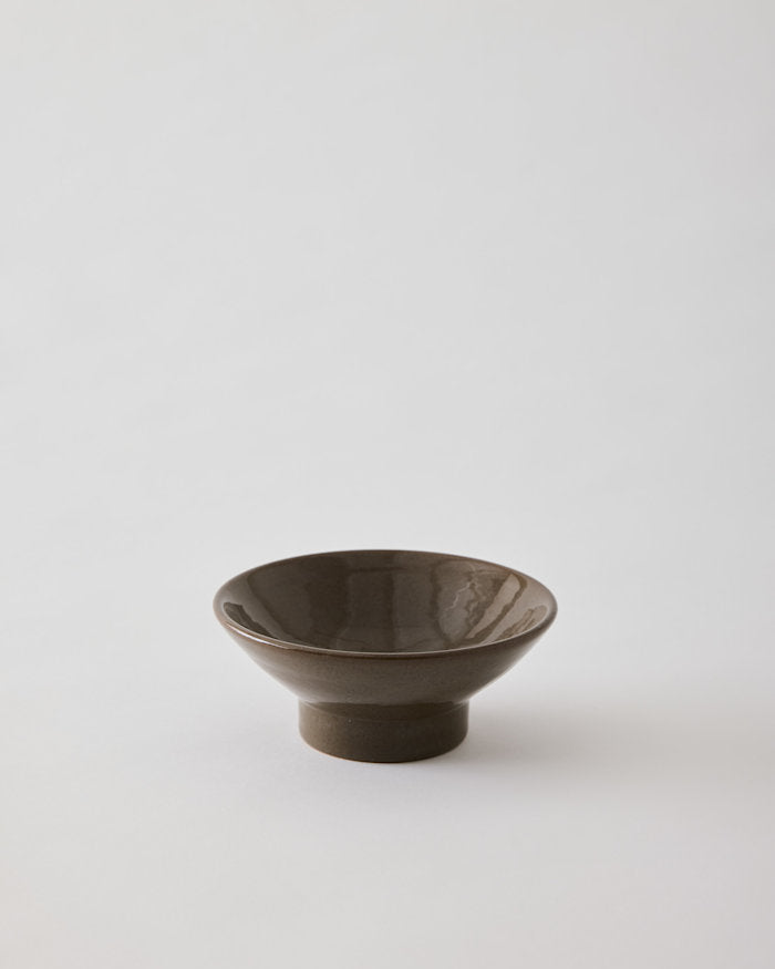 Elio skål på fot - 14,5 cm